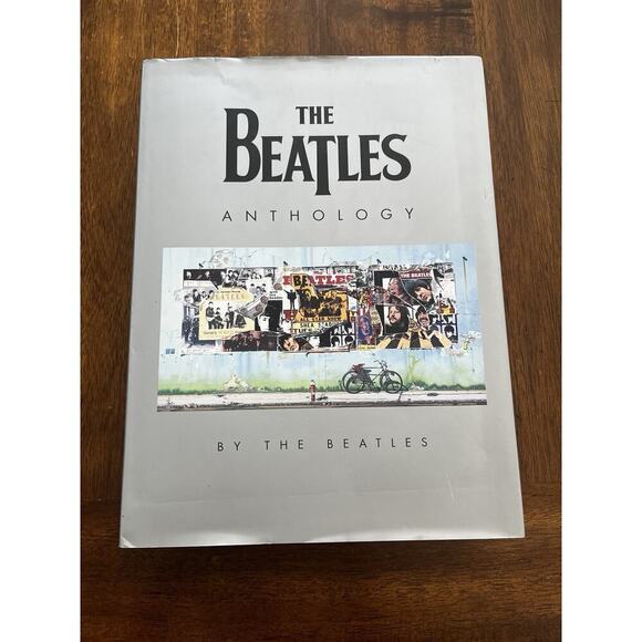 The Beatles Anthology BY THE BEATLES Illustrated Hardcover Book 1st Edition 2000 - Picture 1 of 9